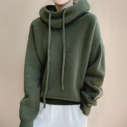 Lilly™  | Sweter z golfem z wełny merino